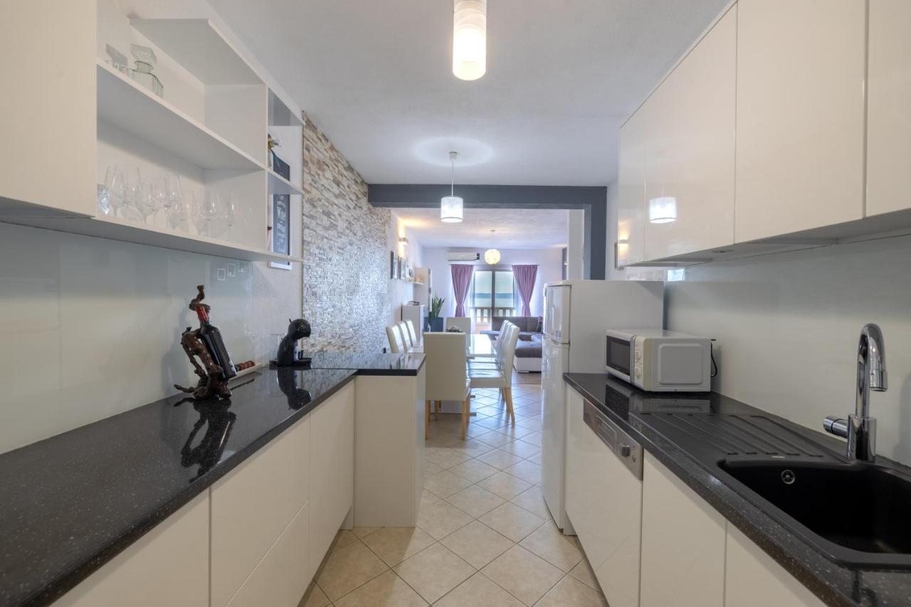 Apartment Dany - Free Beach Parking Makarska Exterior foto