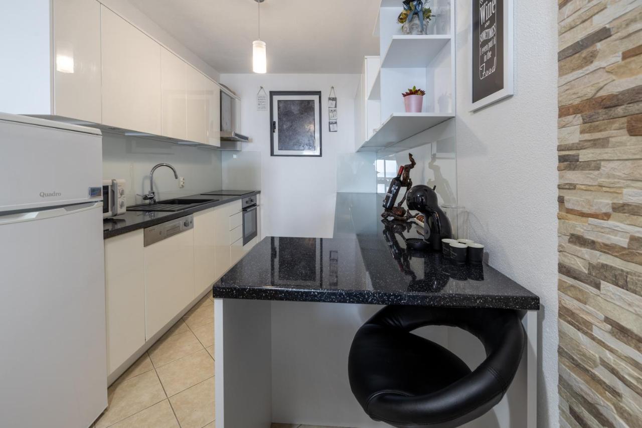 Apartment Dany - Free Beach Parking Makarska Exterior foto